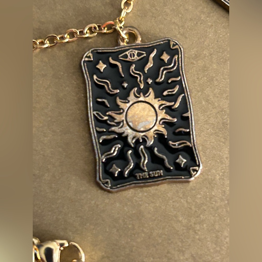 NWOT Necklace tarot card charms: strength, sun, lovers, star black enamel 21β - Picture 6 of 9